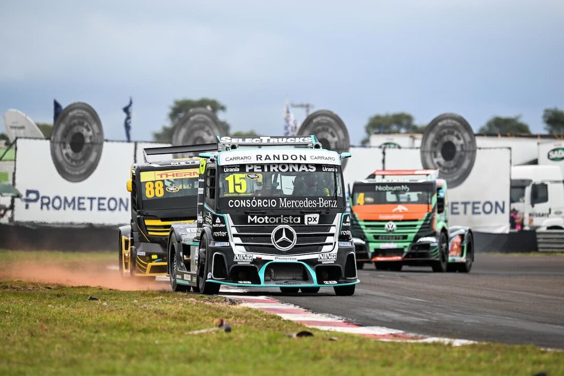 Roberval Andrade (#15) segurou pressão de Beto Monteiro (#88)