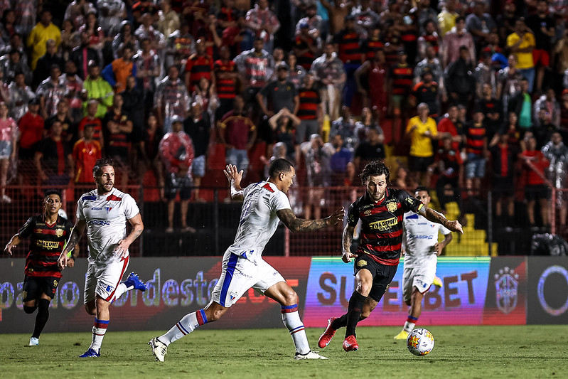 Sport 0x2 Fortaleza, em encontro realizado na Ilha do Retiro pela Copa do Nordeste 2025