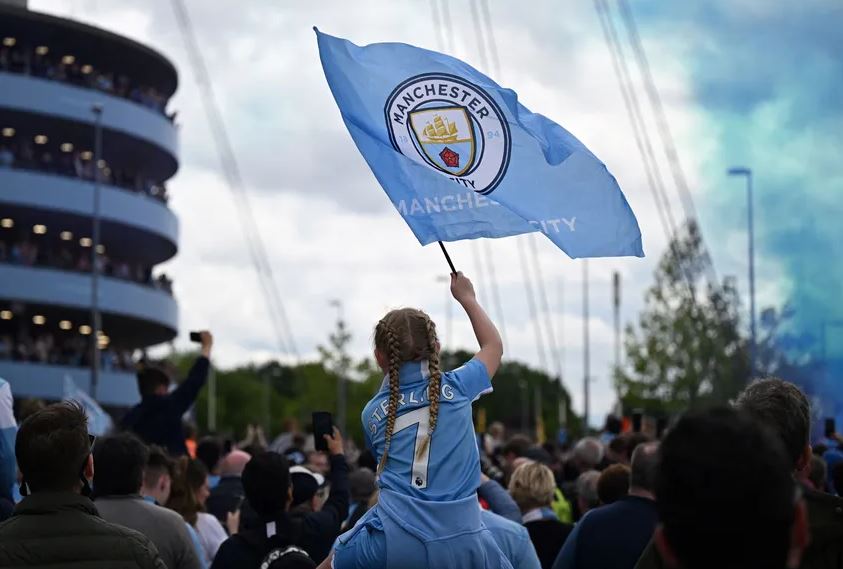 Chegada dos torcedores ao estádio Etihad, casa do Manchester City