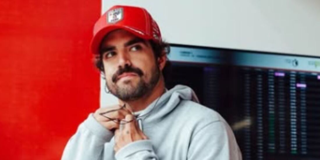 Caio Castro tem priorizado sua dedicação ao automobilismo