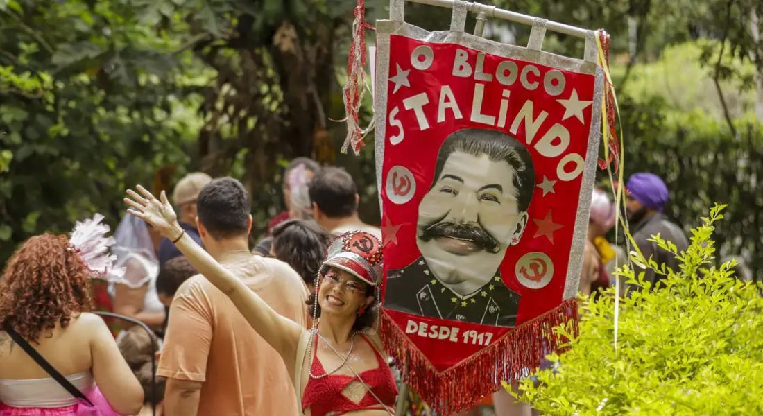 Bloco Vai Quem Fica fez divulgação do cortejo de Carnaval por charadas e pistas