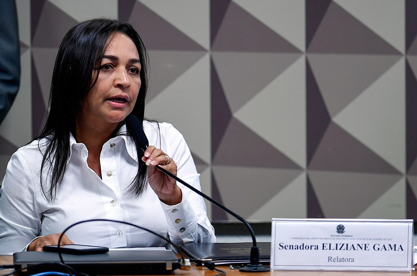 "Ela é doce, mas é dura", diz Eliziane Gama sobre Raquel Lyra em filiação ao PSD