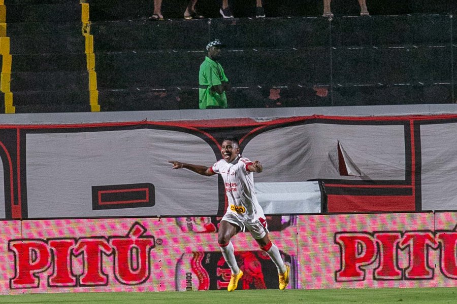 Marcos Ytalo, lateral do Náutico