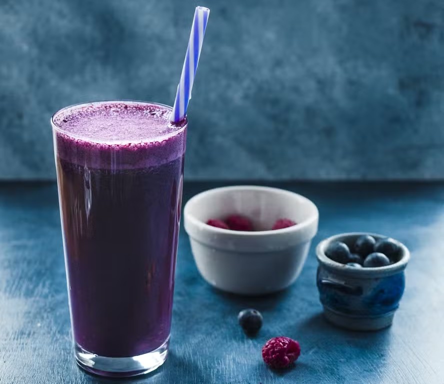 imageVitamina de Mirtilo pode ajudar a fortalecer o cérebro e cuidar da memória