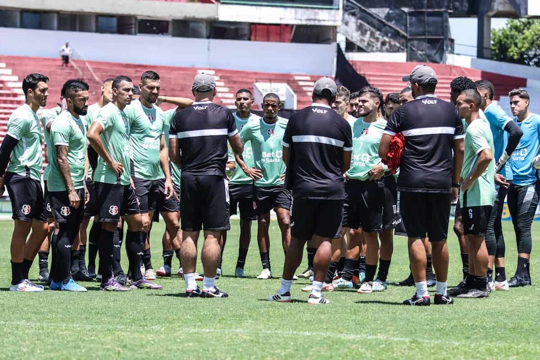 Elenco do Santa Cruz deve ter algumas mudanças para a Série D