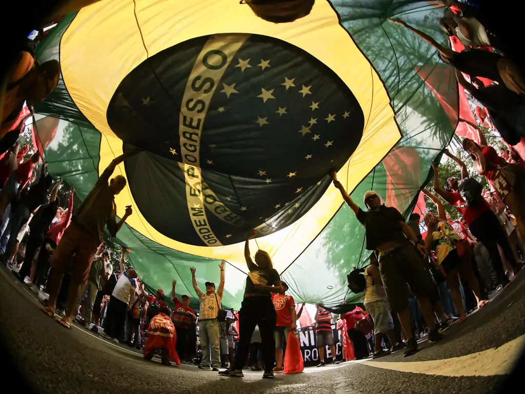 Manifestações contra a anistia aos envolvidos na tentativa de golpe aconteceram em várias cidades brasileiras