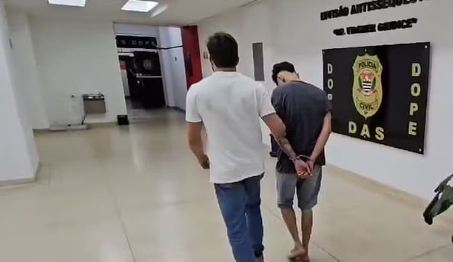 A polícia prendeu um dos suspeitos de participar de sequestro de idosa 