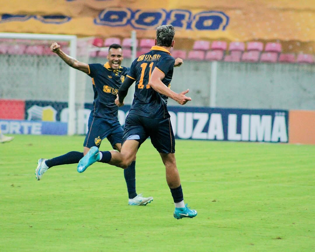 Retrô largou na frente na semifinal do Pernambucano 