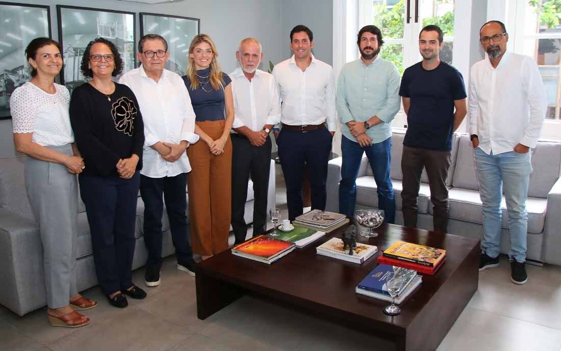 Diretoria da Folha de Pernambuco recebeu ontem a visita dos gestores da Viva Parques