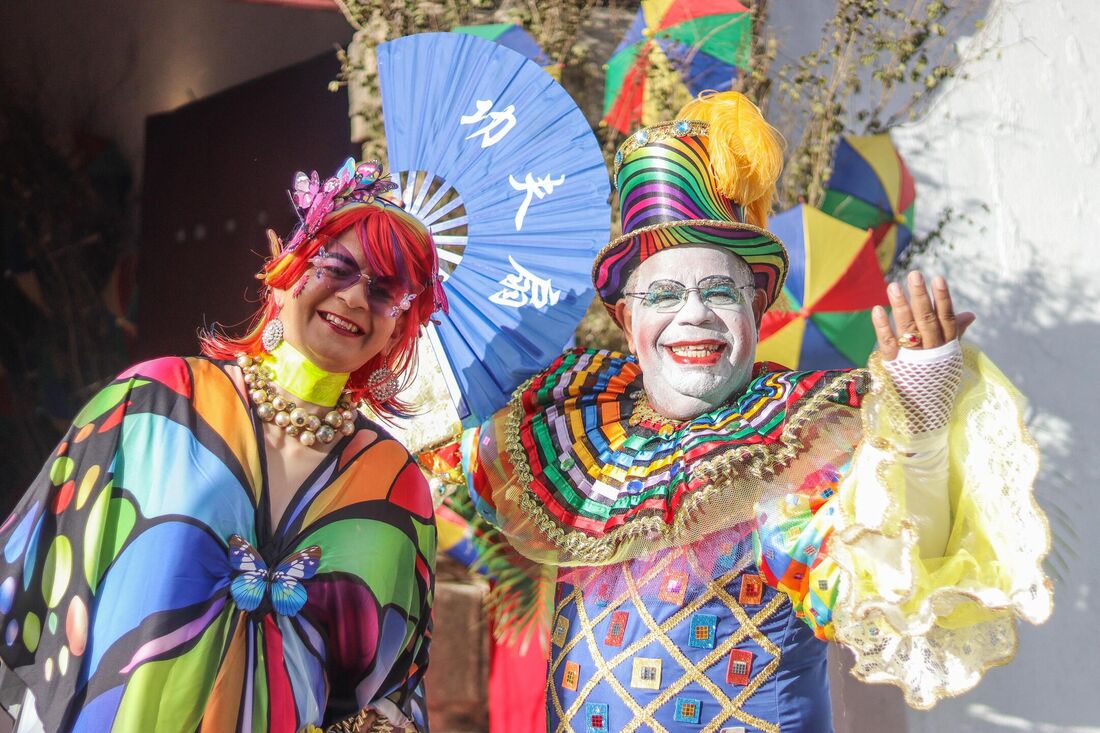 Foliões no tradicional café da manhã do Galo da Madrugada
