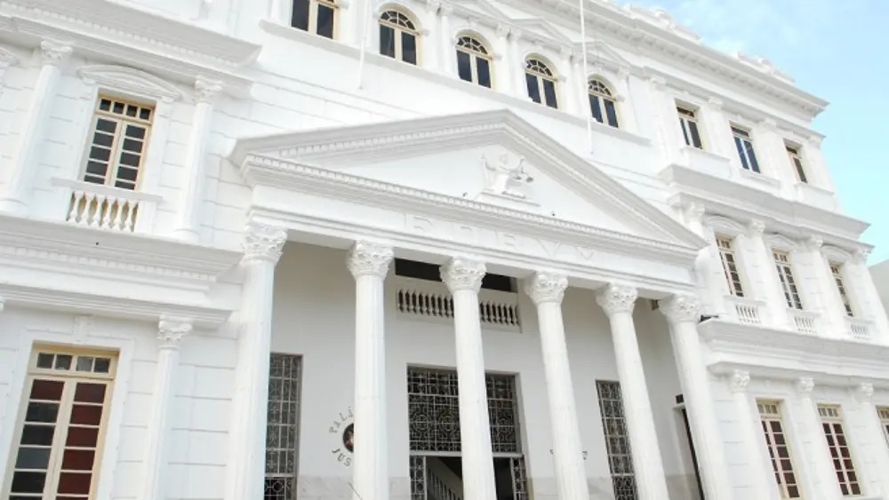 Corte do Maranhão quer comprar dezenas de iPhone 16 Pro Max para seus desembargadores