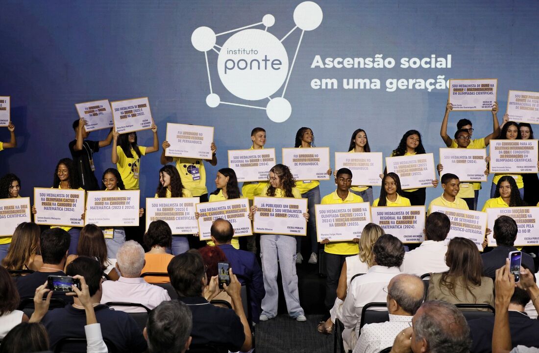 Instituto Ponte arrecada R$ 600 mil para investir em jovens através da educação