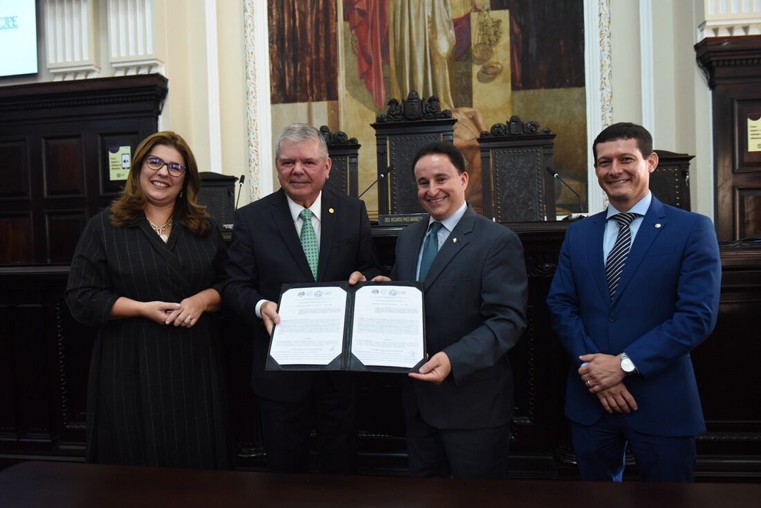 TJPE e IPERID firmam Acordo de Cooperação Técnica