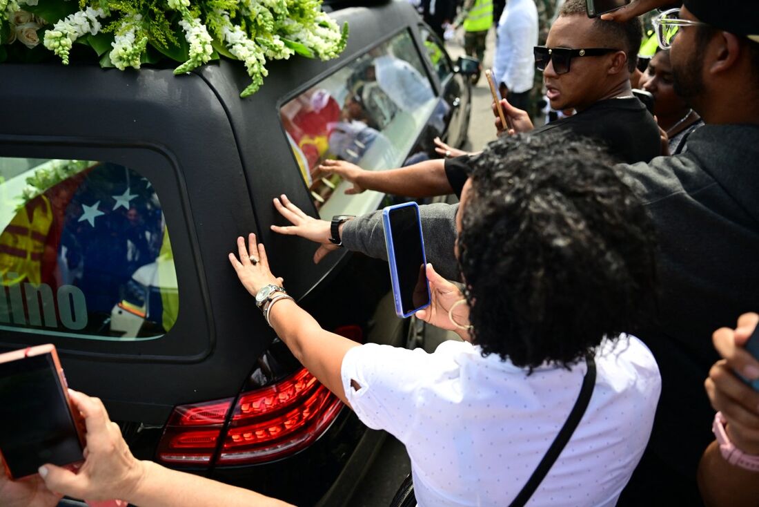 República Dominicana se despede de vítimas do desabamento