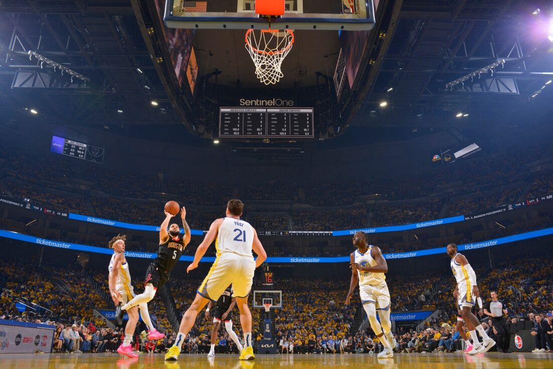 Stephen Curry brilha, Thunder fecha série e Cavs atropelam o Heat na rodada da NBA