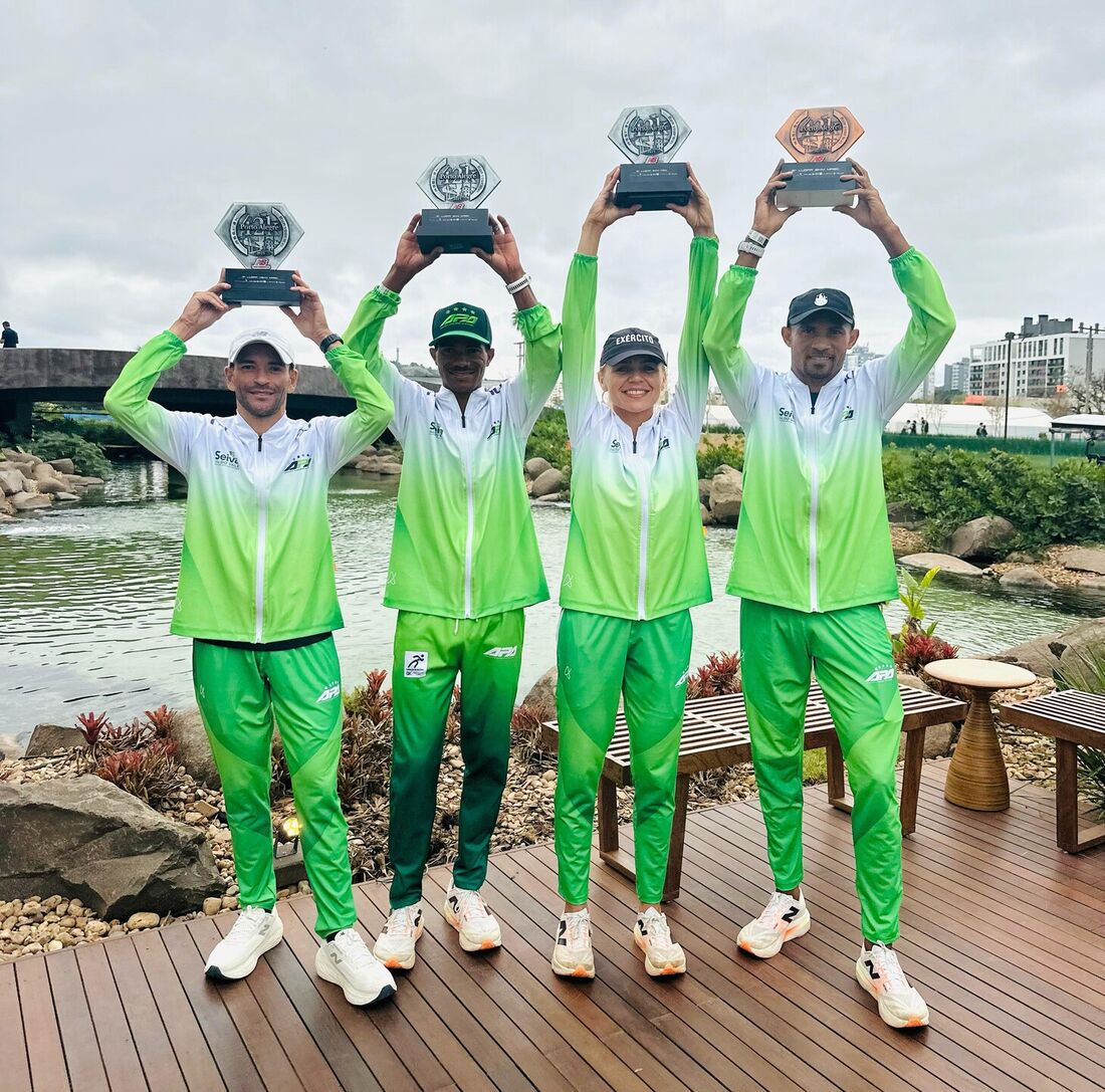 José Márcio Sena, Givaldo Sena, Anastácia Rocha e Joílson Bernardo foram os atletas que competiram na New Balance 42K Porto Alegre