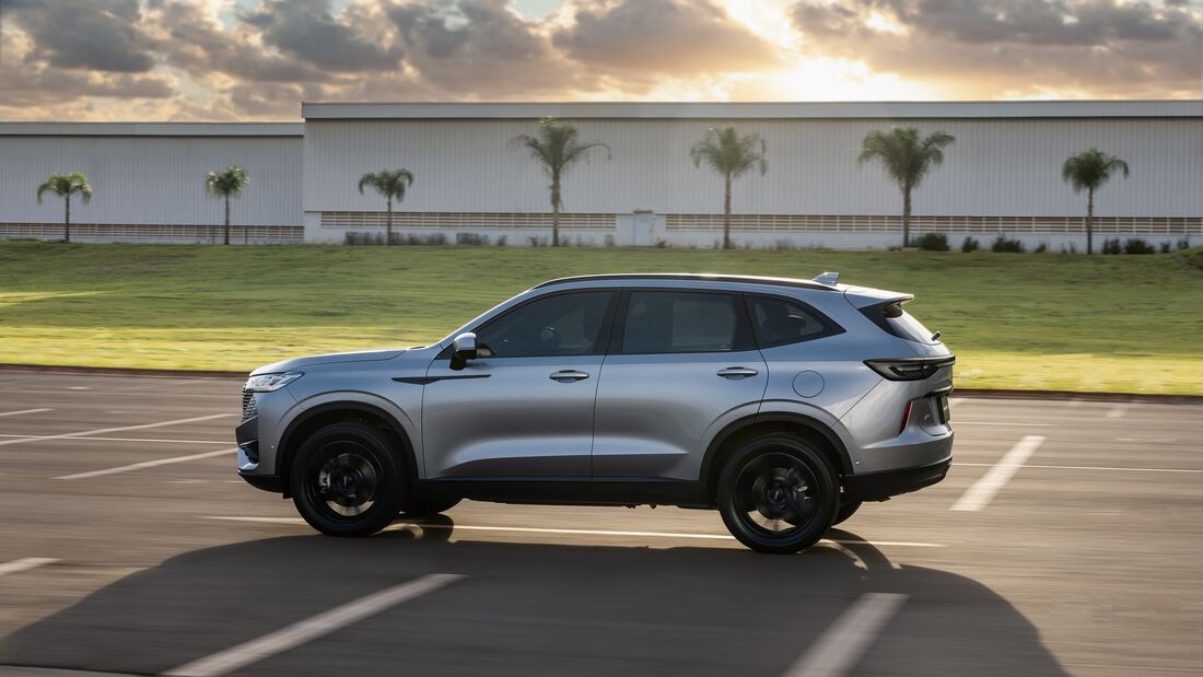 GWM Haval H6 2025 - estreia marca a chegada da versão HEV2, com motorização híbrida autorrecarregável e preço tabelado em R$ 220.000