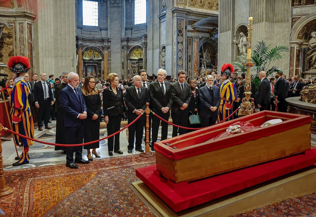 Lula e comitiva no velório do papa Francisco