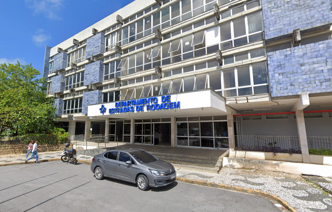 Sede do Departamento de Estradas de Rodagens de Pernambuco (DER), no Recife