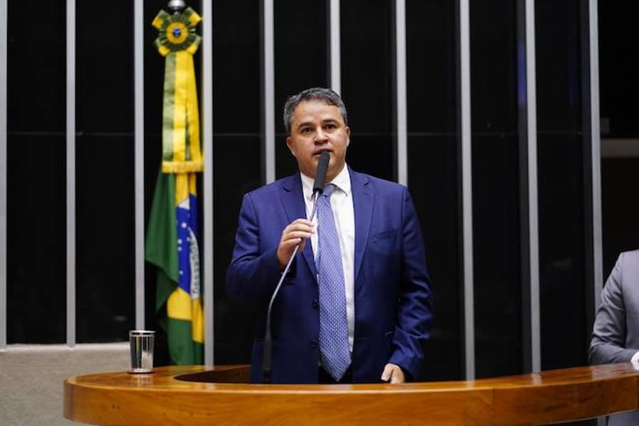 Senador Efraim Filho (União-PB)