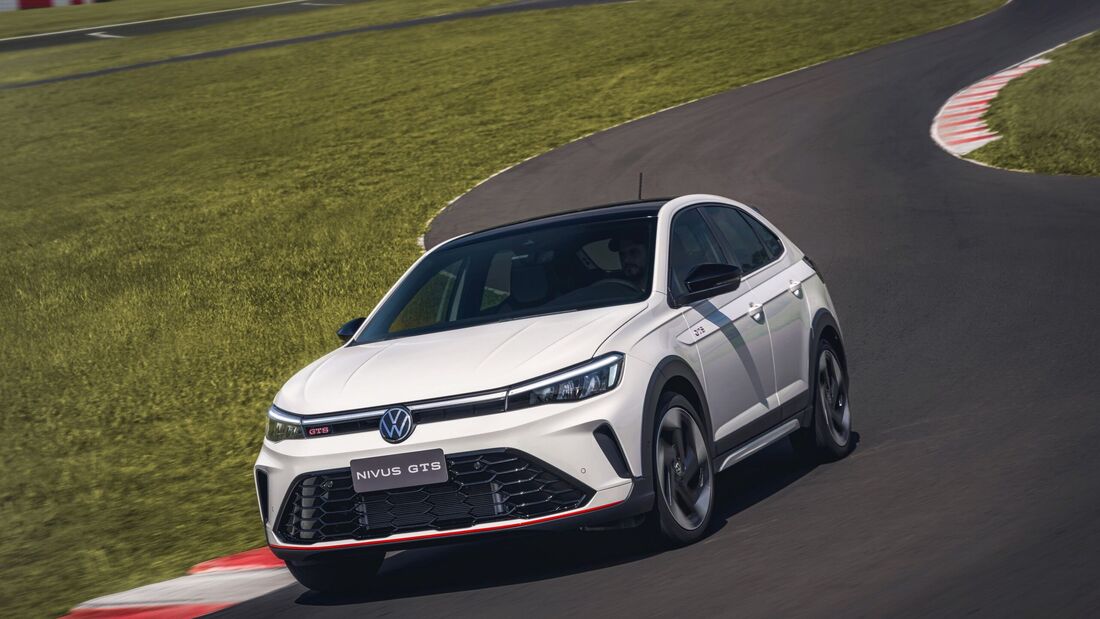 Frente imponente e cheia de personalidade: o Volkswagen Nivus GTS exibe sua assinatura esportiva com faróis Full LED e detalhes em vermelho