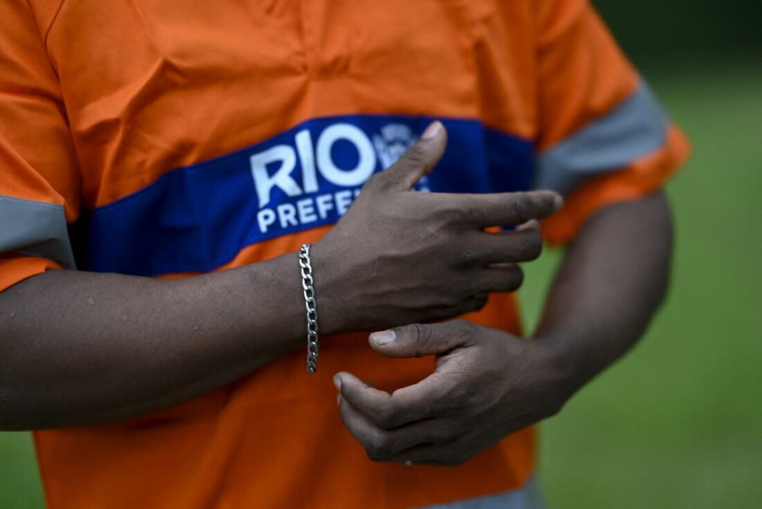 Gari encontra bebê no lixo no Rio de Janeiro