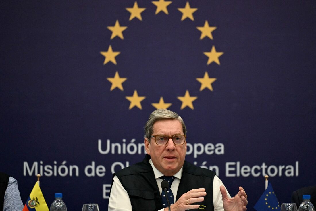 O chefe da missão de observação da União Europeia para o segundo turno das eleições presidenciais no Equador, Gabriel Mato
