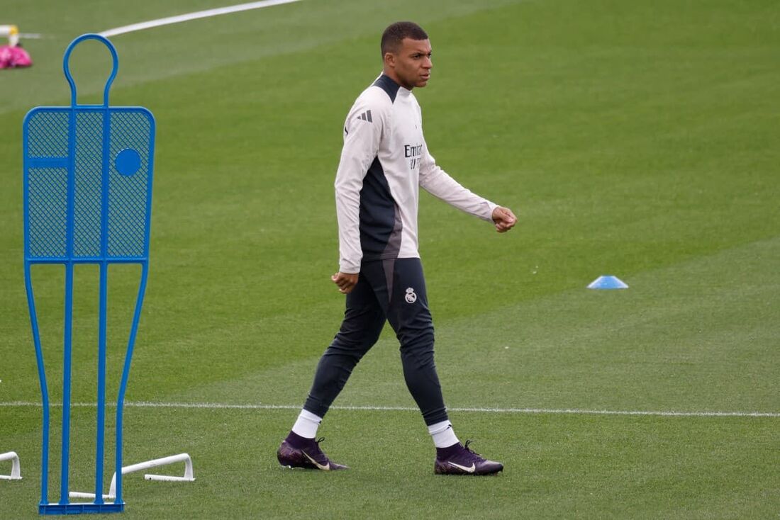 Kylian Mbappé, atacante francês do Real Madrid, deve entrar contra o Borussia Dortmund