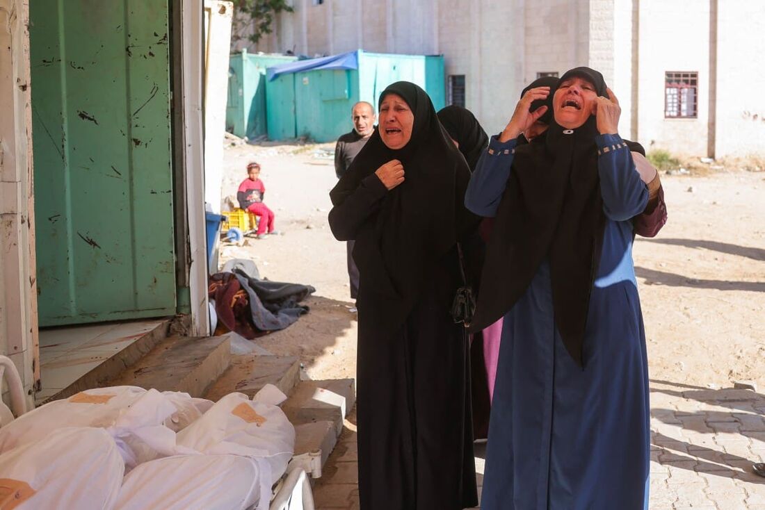Israel lança bombas na Faixa de Gaza e mata mais de 40 pessoas 
