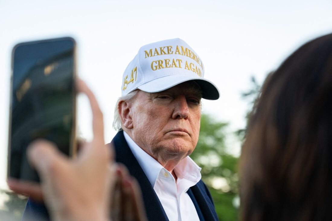 Presidente dos EUA, Donald Trump, celebra tarifas: "Tornam os EUA grandes e ricos de novo"