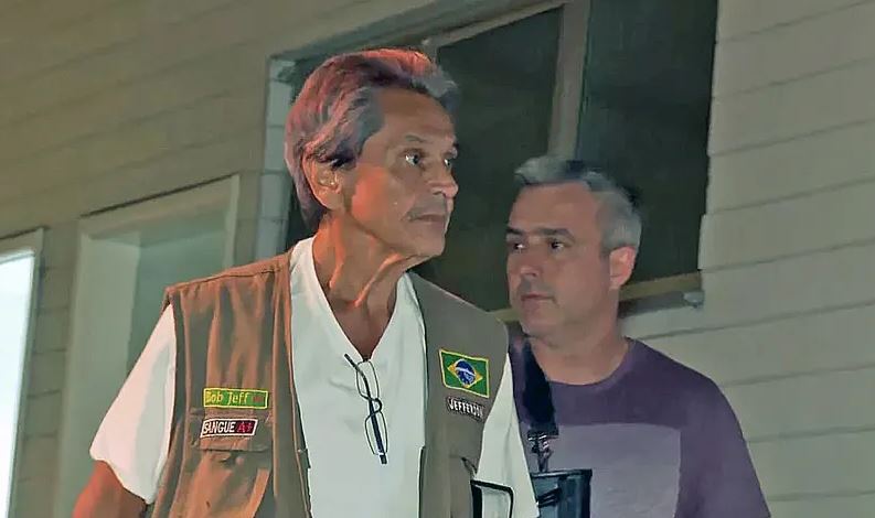 Ex-deputado federal Roberto Jefferson já faz o cumprimento da prisão domiciliar