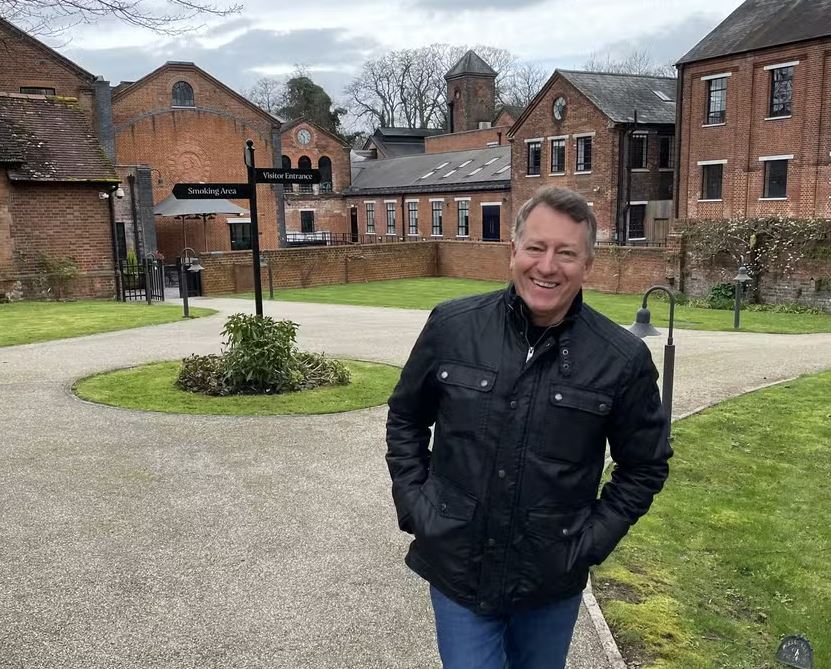 Paul Fletcher foi diagnosticado com câncer cerebral letal após sintoma que durou apenas um dia