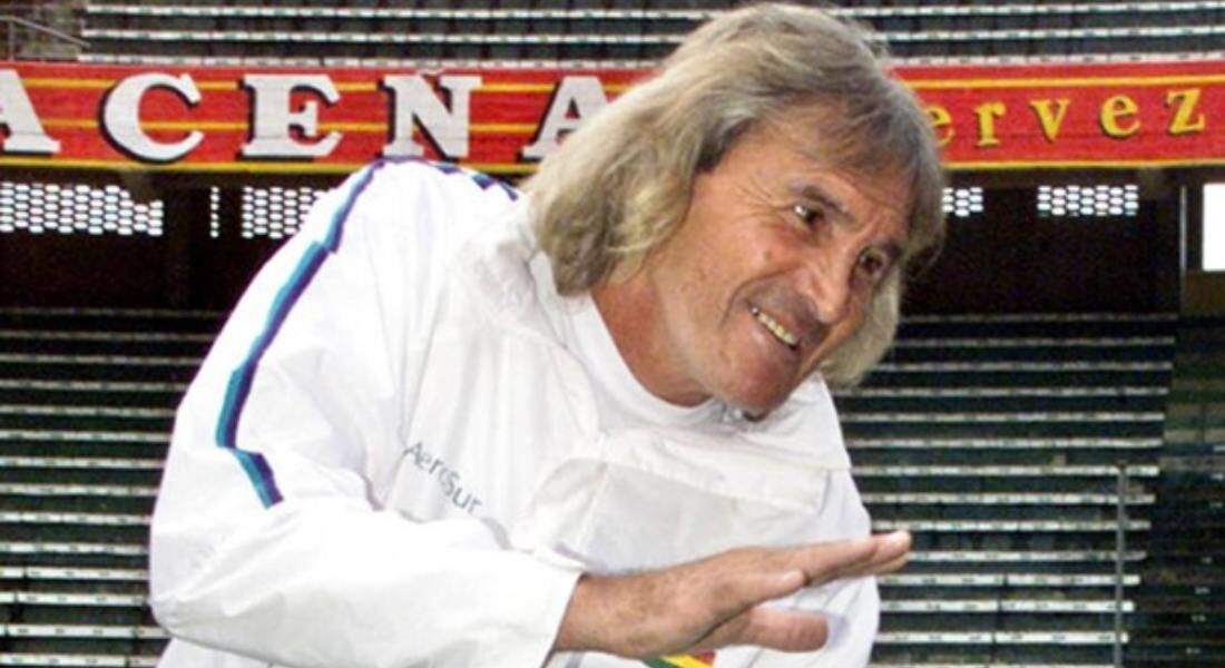 O goleiro argentino Hugo Gatti