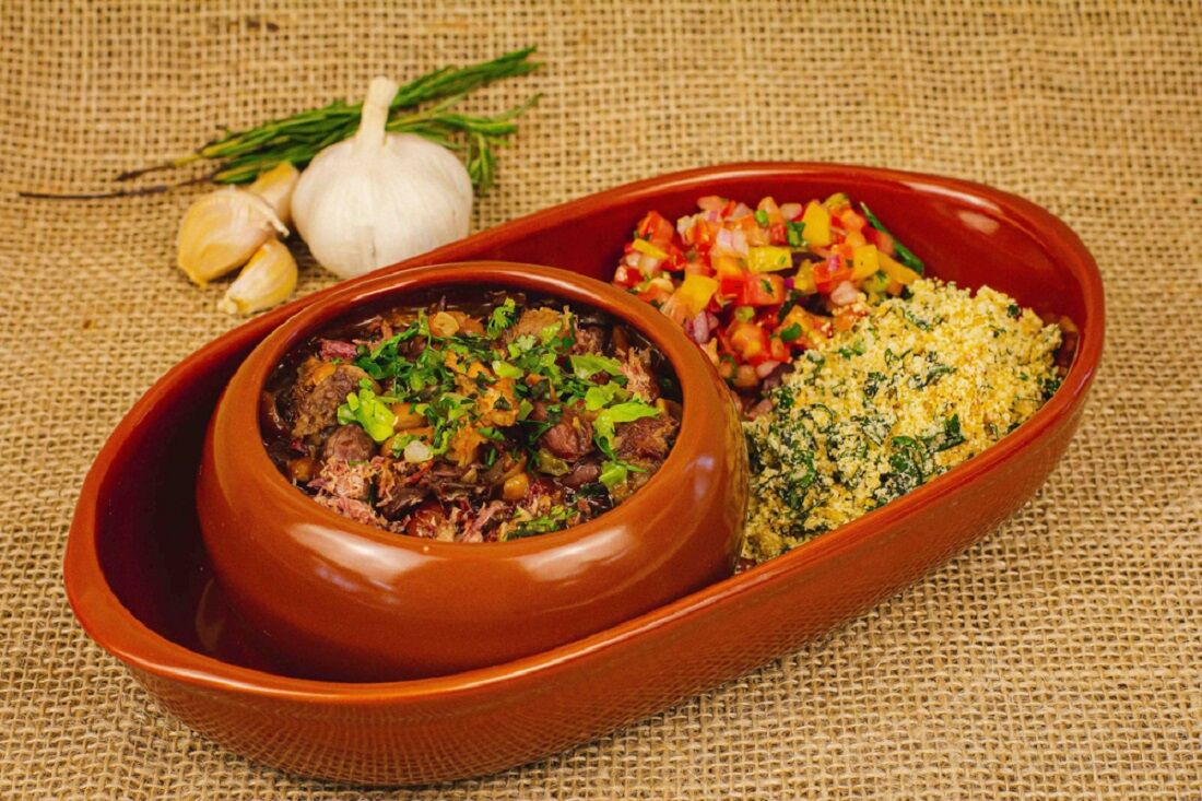 Dun Ajeun - Feijoada Afro Pernambucana