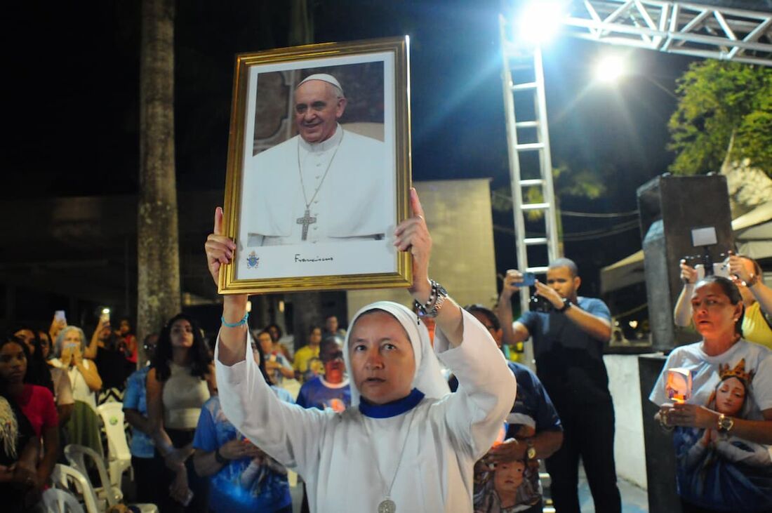 Missa em sufrágio pela alma do Papa Francisco, na Zona Norte do Recife