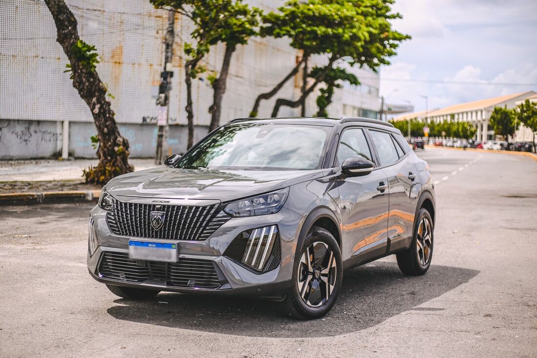 Peugeot 2008 preza pela sofisticação e experiência ao volante