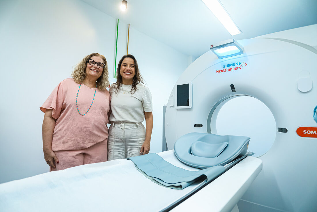 A secretária estadual de Saúde, Zilda Cavalcanti, e a governadora Raquel Lyra