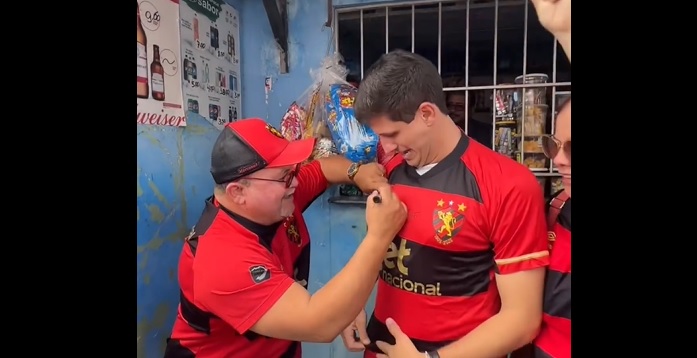 João Campos vestiu a camisa do Sport