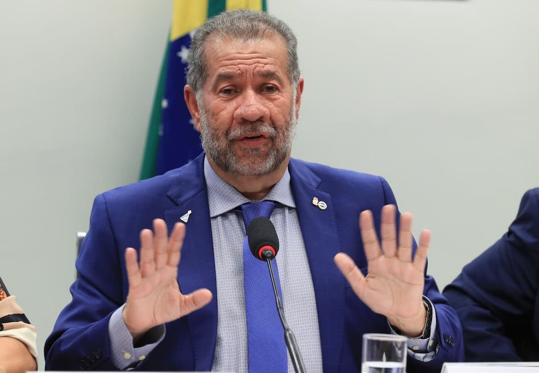 O ministro da Previdência Social, Carlos Lupi