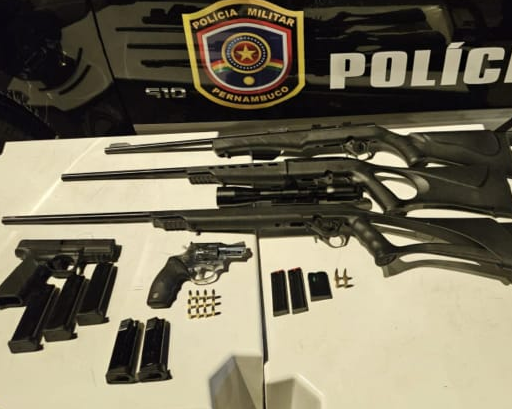 Suspeito portava armamento em grande quantidade e munição