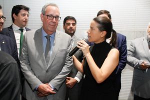 Presidente da Assembleia Legislativa, Álvaro Porto (PSDB), e a governadora Raquel Lyra (PSD)