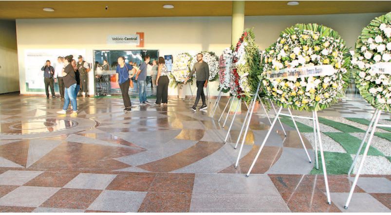 Cerimônia de despedida foi marcada por comoção, reconhecimento e admiração ao empresário