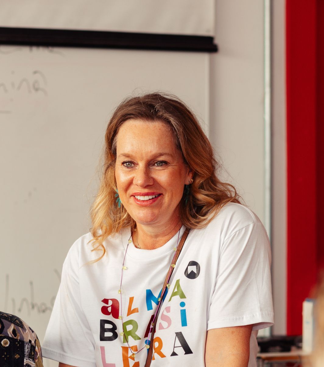 Cris Rosenbaum, curadora da Feira na Rosenbaum, celebra o design autoral brasileiro em edição especial no Recife.