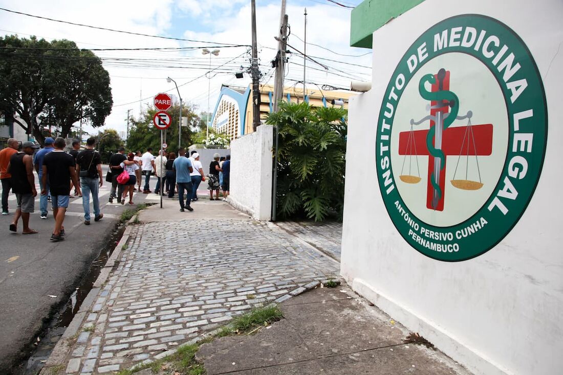 Corpo da criança foi liberado do IML nesta segunda (14)