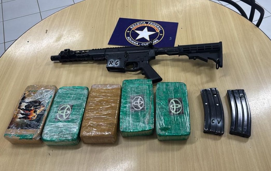 Apreensão de armamentos e drogas