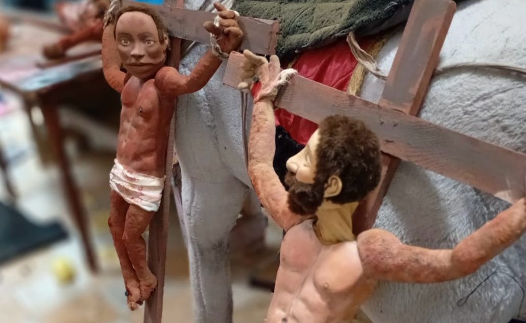Paixão de Cristo será encenada com bonecos