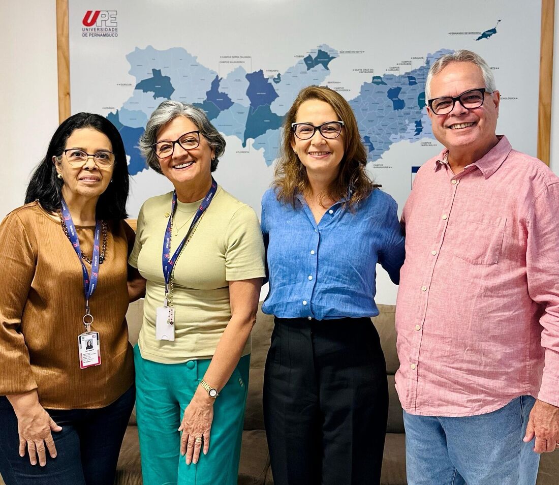 Deputada Débora Almeida solicita à UPE criação de cursos de saúde no interior do Estado.