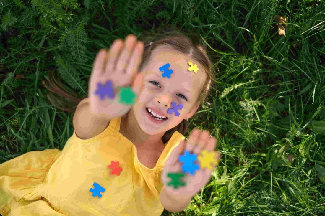 Abril, também conhecido como "Abril Azul", é o mês de conscientização sobre o autismo
