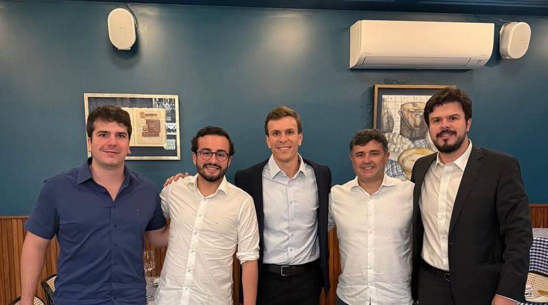 Grupos dos Coelho e da Fonte reunidos em Brasília