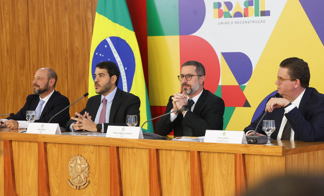 Coletiva de imprensa para atualização da Operação Sem Desconto com os ministros Jorge Messias (AGU), Vinicius Marques de Carvalho (CGU), Wolney Queiroz (Previdência Social) e o presidente do INSS, Gilberto Waller.